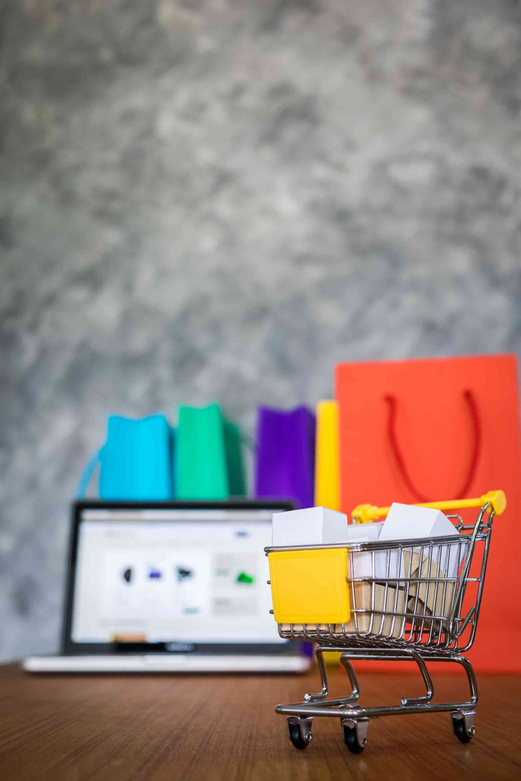 Retail & E-commerce